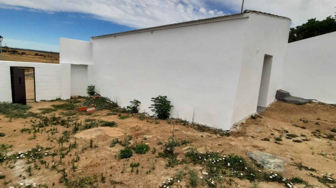 Casa de campo en Cheles, Badajoz