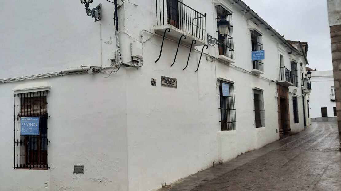 Gran casa de pueblo centeneria en Fregenal de la sierra en badajoz