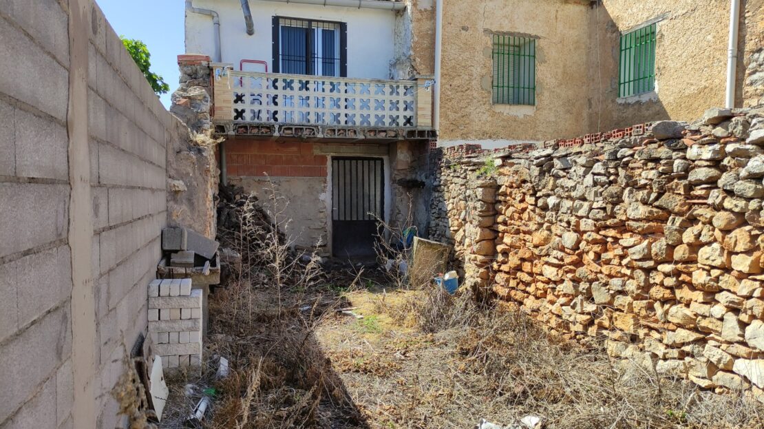 Casa de pueblo en Odon Teruel