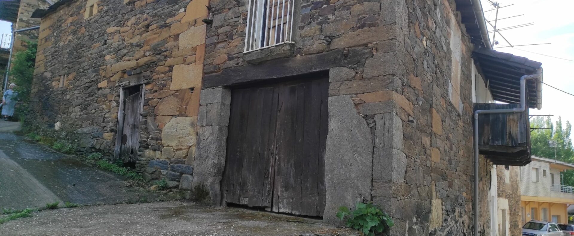 Gran casa de pueblo en Riomanzanas, Zamora