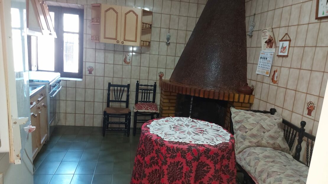 Casa de pueblo y terreno en Horcajo de Pinofranqueado, Caceres