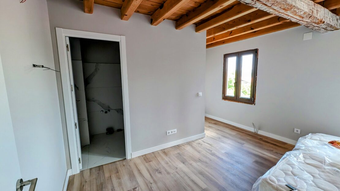 Casa de pueblo Reformada en El Rasillo de Cameros, la Rioja: Perfecta para Vivir o Emprender un Negocio