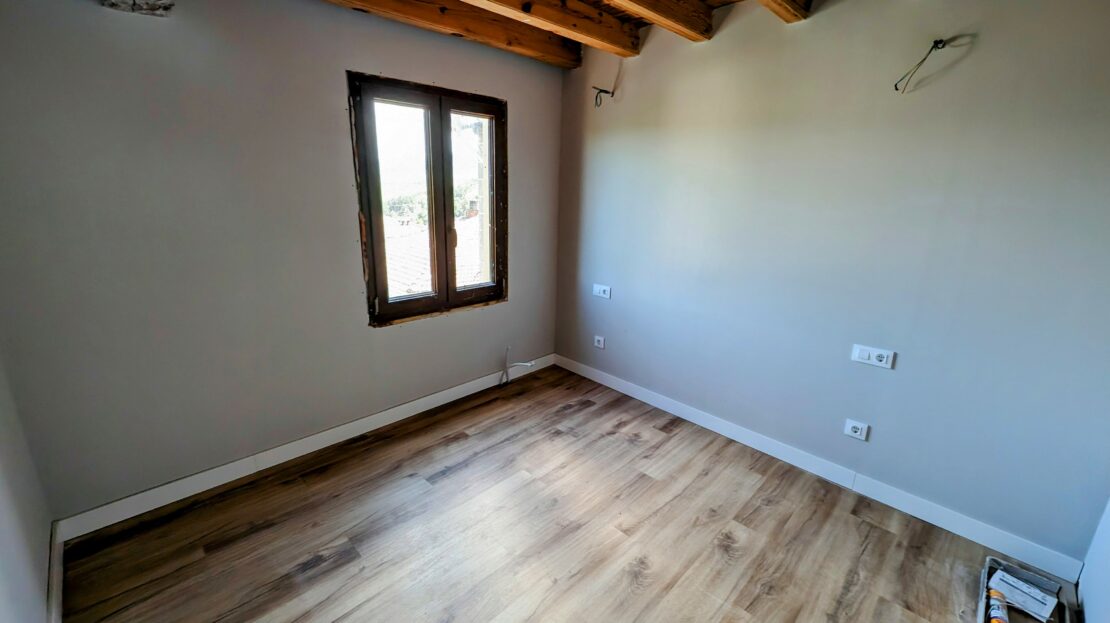 Casa de pueblo Reformada en El Rasillo de Cameros, la Rioja: Perfecta para Vivir o Emprender un Negocio