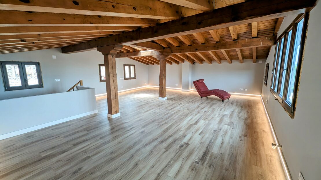 Casa de pueblo Reformada en El Rasillo de Cameros, la Rioja: Perfecta para Vivir o Emprender un Negocio