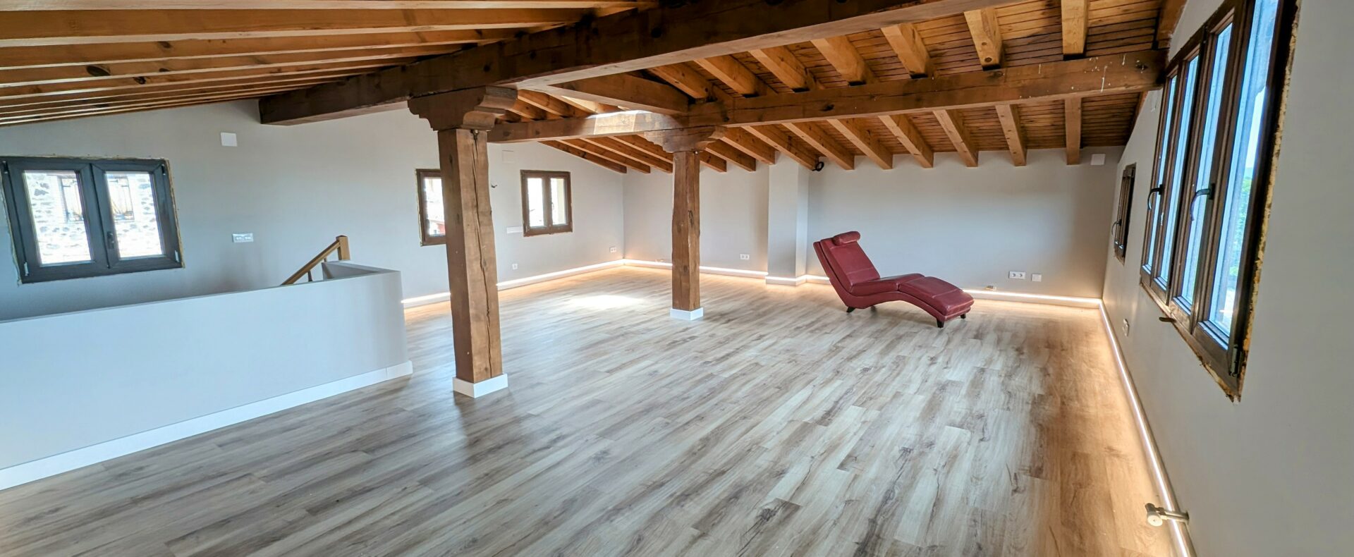 Casa de pueblo Reformada en El Rasillo de Cameros, la Rioja: Perfecta para Vivir o Emprender un Negocio