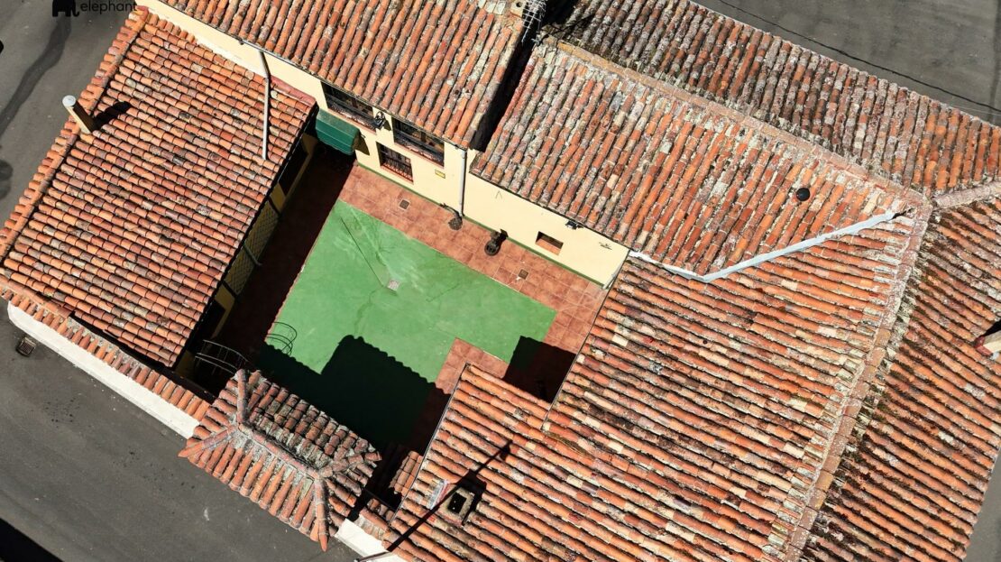 Casa Solariega del Siglo XVIII Restaurada en Venta en León