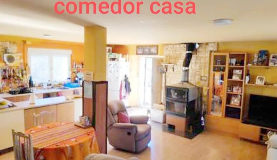 Casa con negocio en Tubilla del Agua, Burgos
