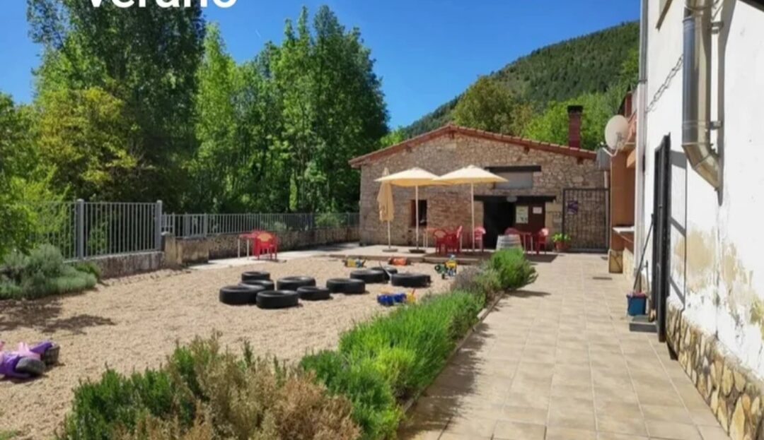 Casa con negocio en Tubilla del Agua, Burgos
